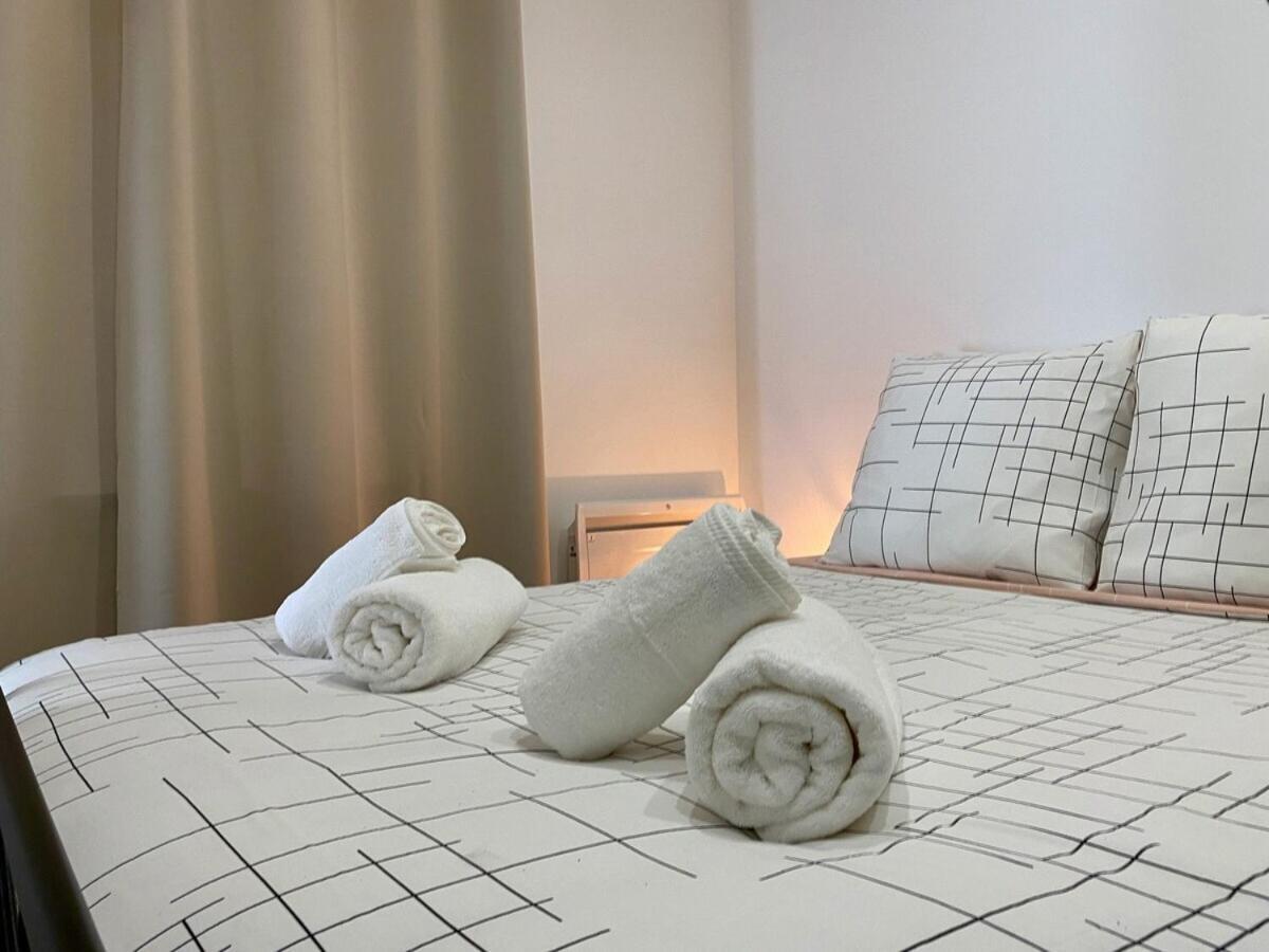 Les Logis D'Esmeralda-Des Appartements Au Charme Intemporel 罗莫朗坦 外观 照片