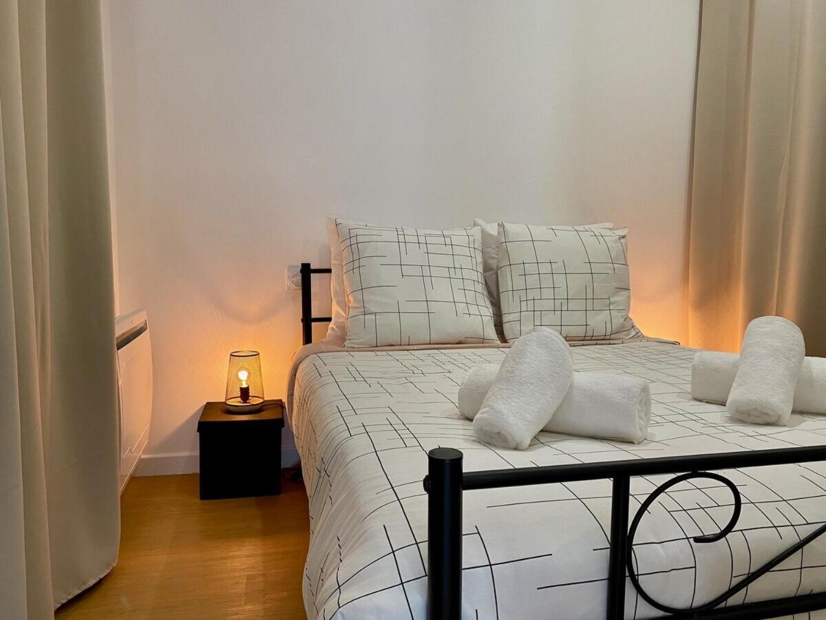 Les Logis D'Esmeralda-Des Appartements Au Charme Intemporel 罗莫朗坦 外观 照片