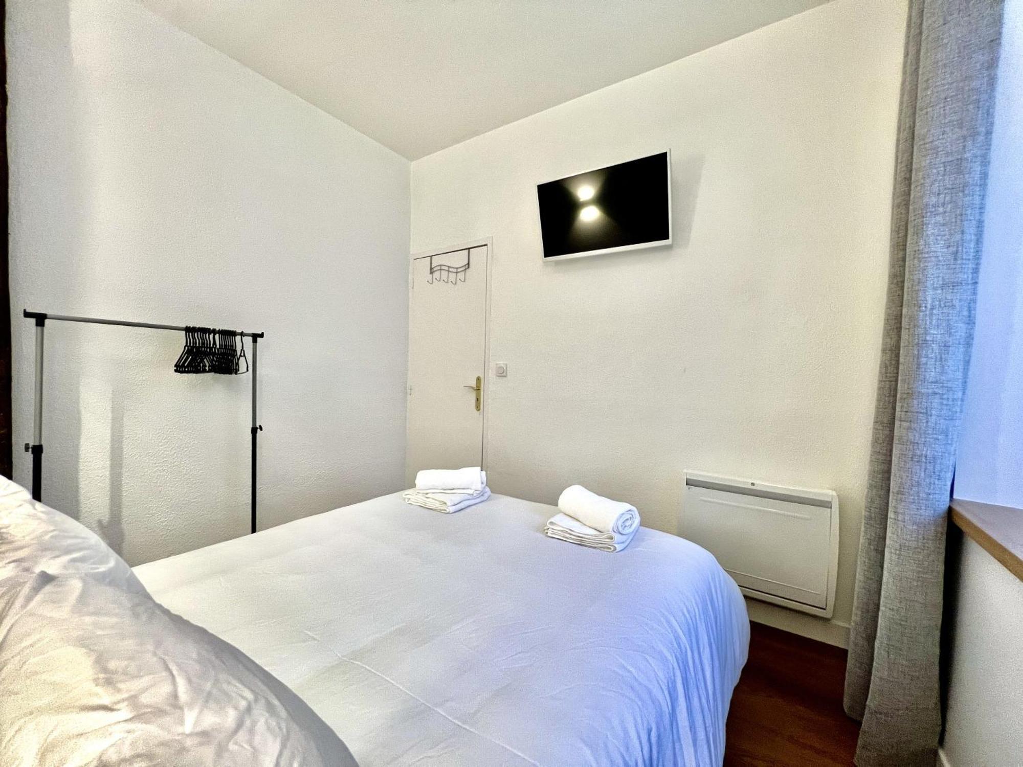 Les Logis D'Esmeralda-Des Appartements Au Charme Intemporel 罗莫朗坦 外观 照片
